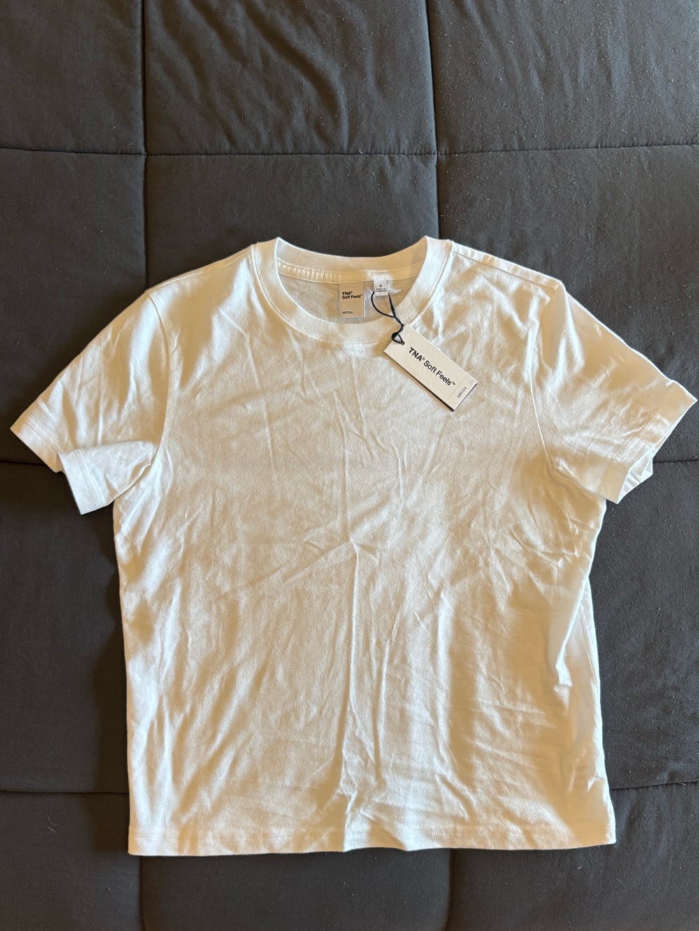 NWT Aritzia TNA Soft Feels All Time T-Shirt Small White - Picture 2 of 5